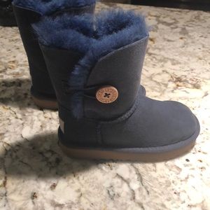 NEW Girl UGG boots for sale !